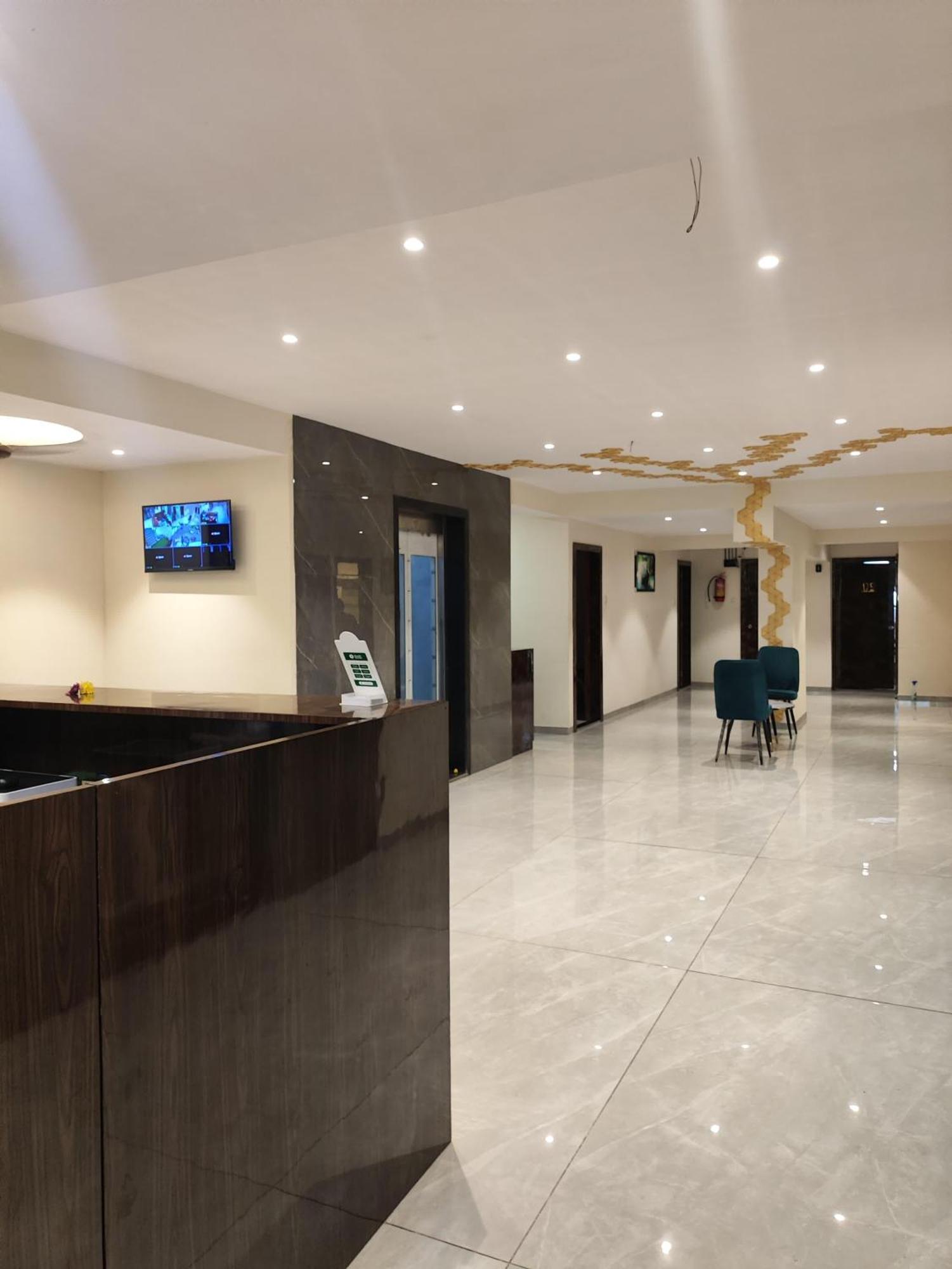 New Balaji Residency By Glitz Hotels Ulhāsnagar エクステリア 写真