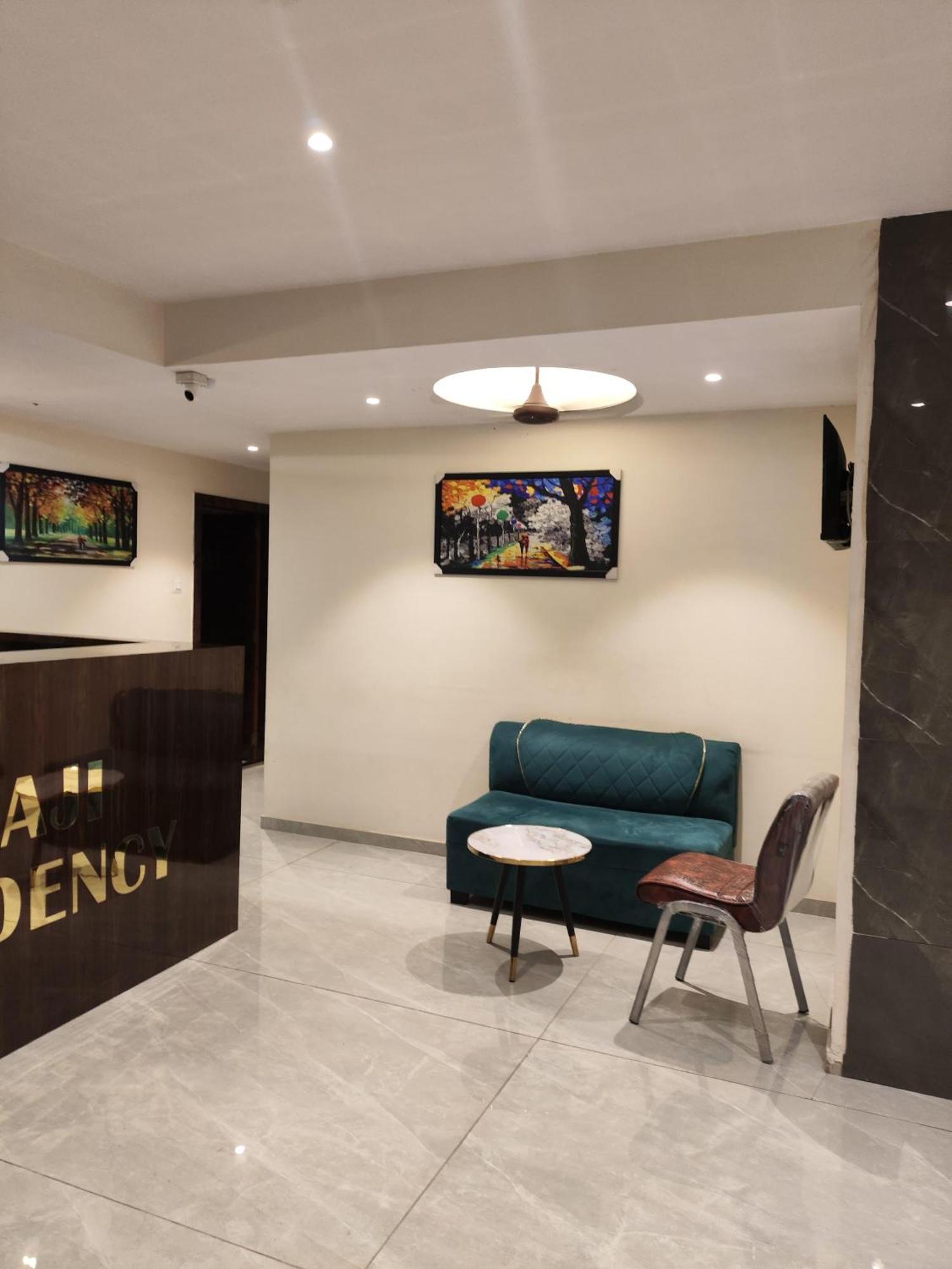 New Balaji Residency By Glitz Hotels Ulhāsnagar エクステリア 写真